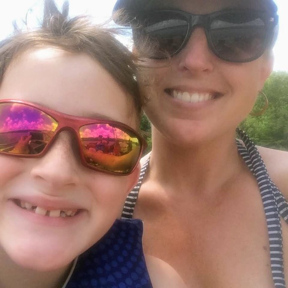 Meet your Posher, Veronica - Picture 4 of 5